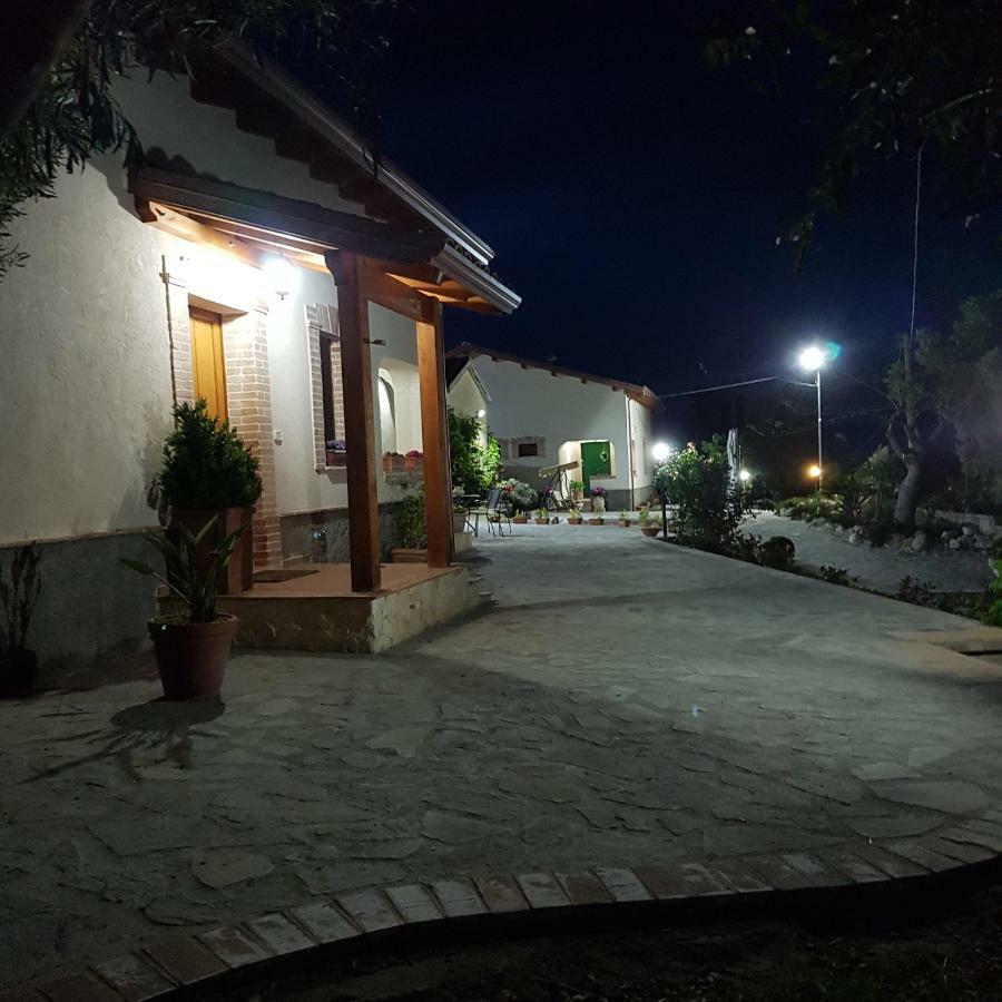 Villa Borgo Santa Lucia Cropani Exterior foto